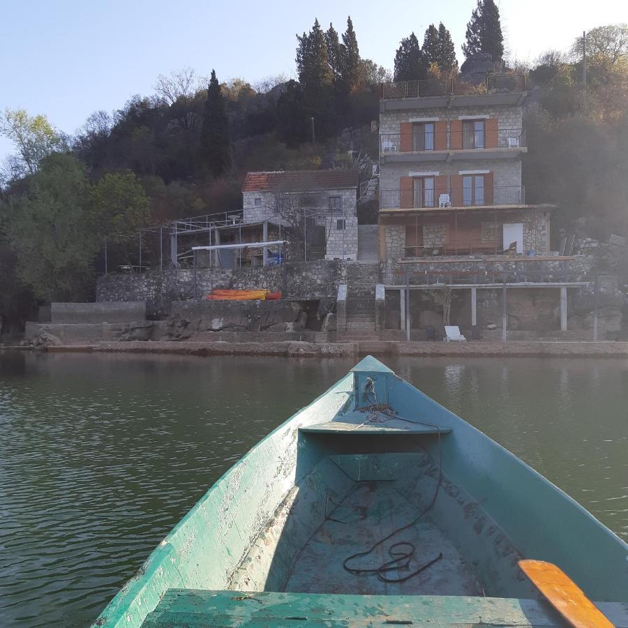 Suncane Terase Karuc Bagian luar foto
